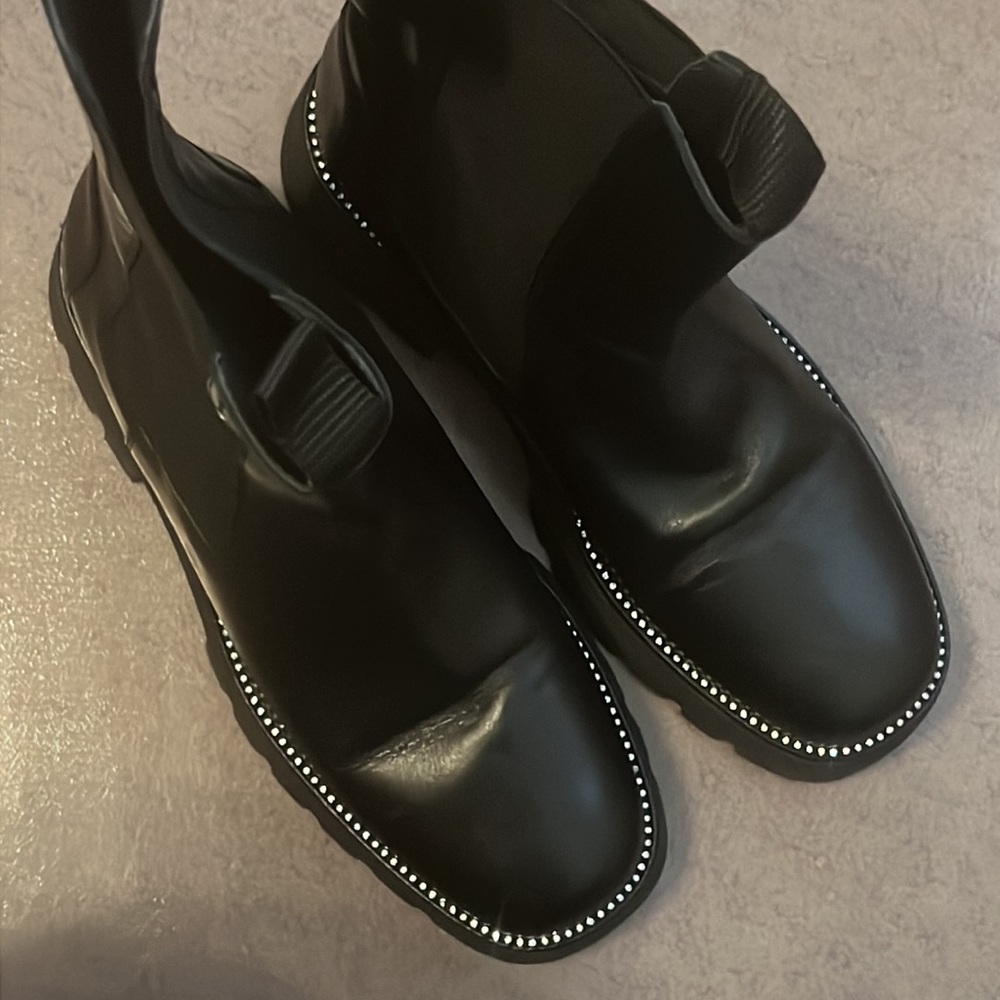NeroGiardini Crystal Chelsea Boot size 8.5 - Picture 5 of 5